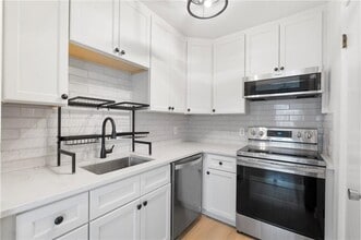 Building Photo - 757 Houston Mill Rd NE