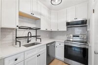 Building Photo - 757 Houston Mill Rd NE