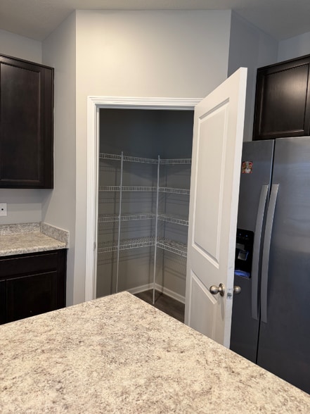 Building Photo - 7214 Griffon Ln