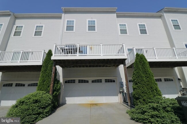Building Photo - 22702 Parkland Farms Terrace
