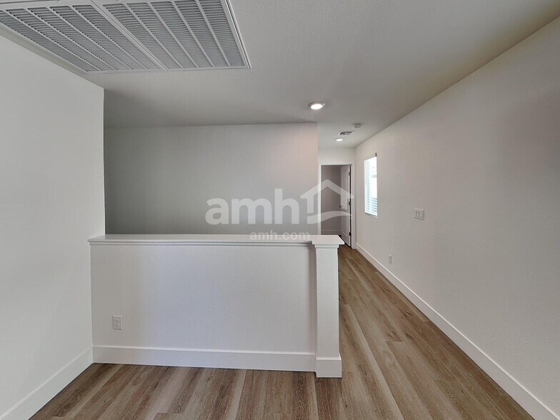 Building Photo - 5860 Fly Fisher St