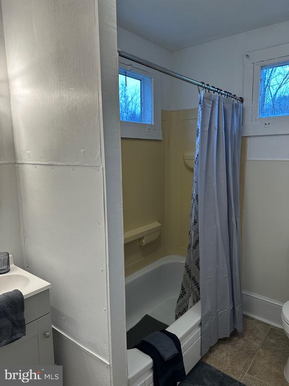 Building Photo - 15 Myers Rd