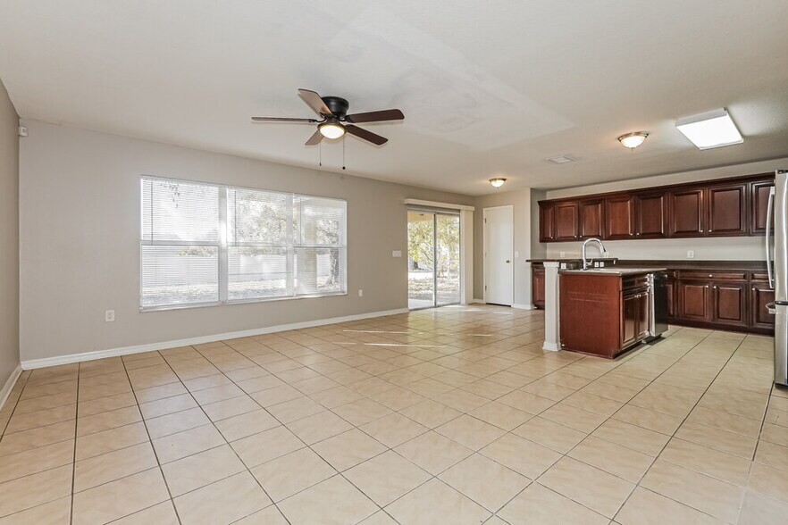 Building Photo - 7348 Hunters Greene Cir