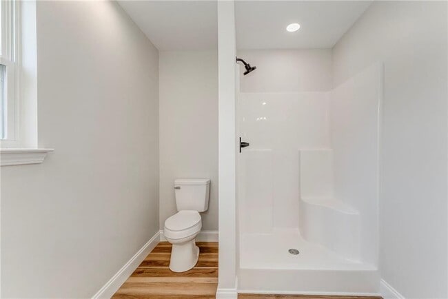 Building Photo - 22 Earls Way