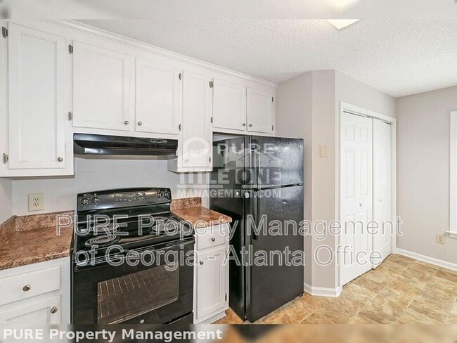Building Photo - 52 E Boxwood Dr SE
