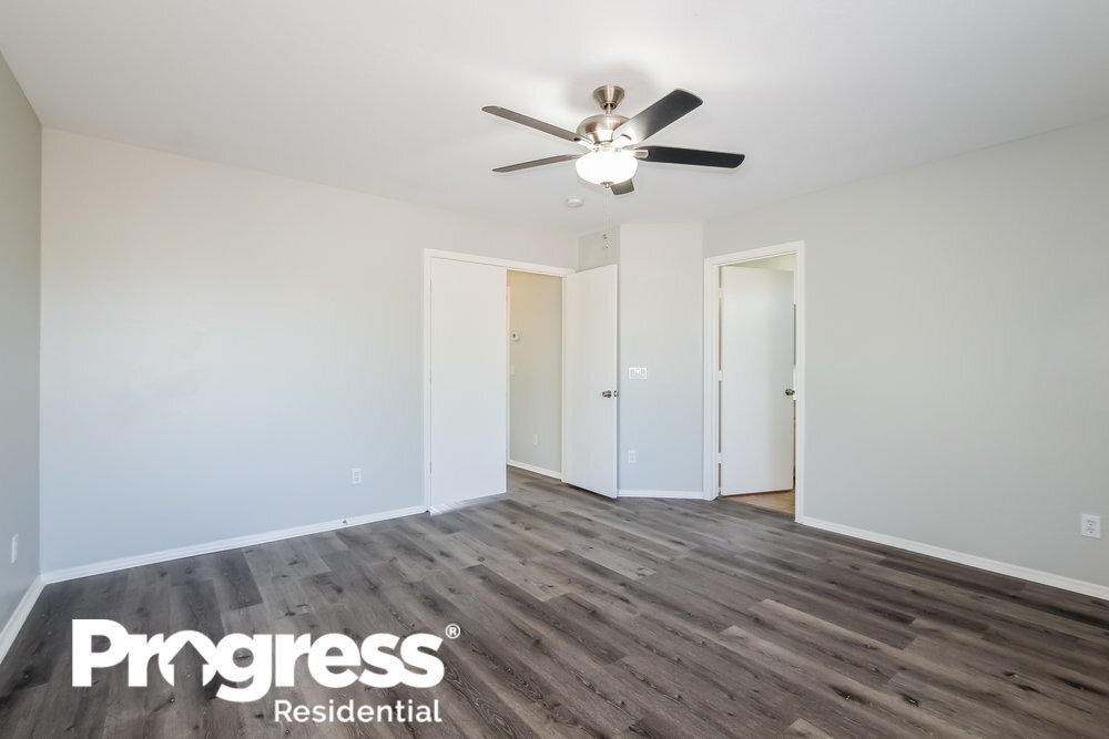 Building Photo - 7592 W Marlette Ave