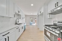 Building Photo - 338 S 3rd Ave