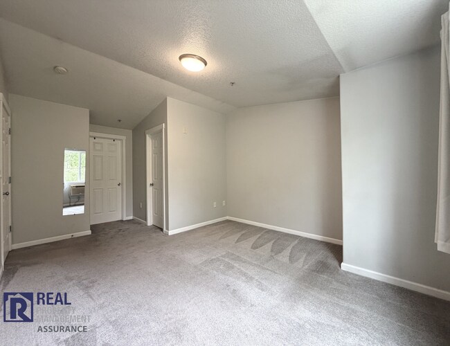 Building Photo - 780 NW 185th Ave