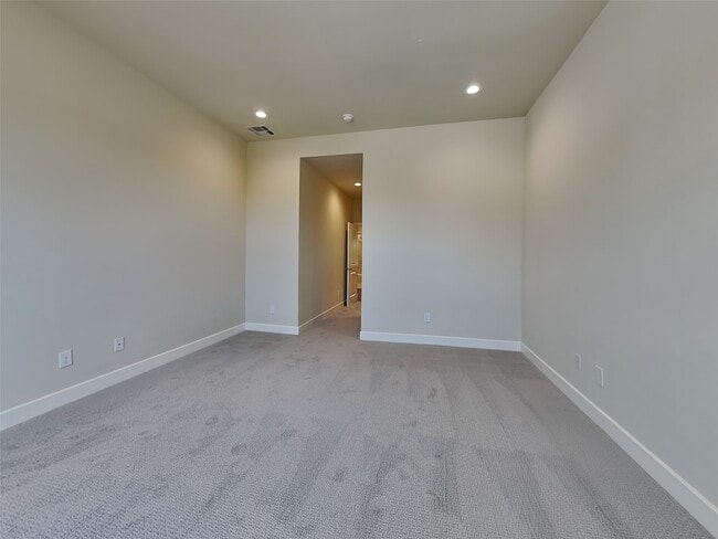 Building Photo - 5730 Paul Quinn St