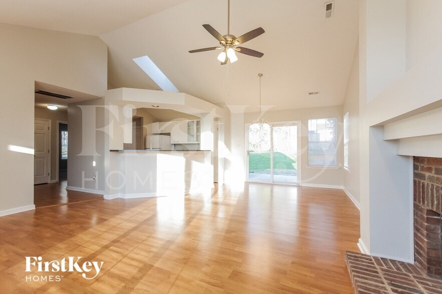 Building Photo - 6627 Flat Creek Dr