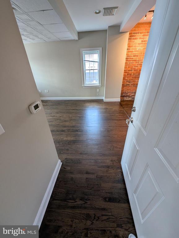 Building Photo - 38 N Potomac St