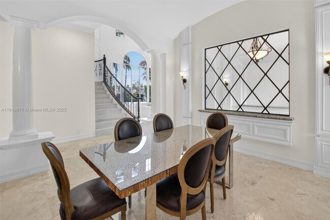 Building Photo - 9597 Bridgebrook Dr