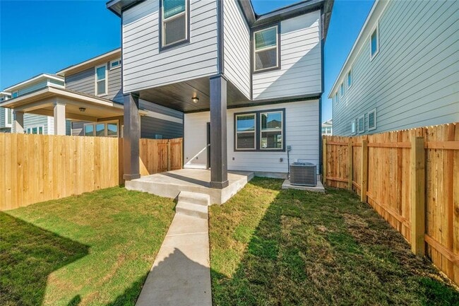 Building Photo - 2045 Arendale Dr
