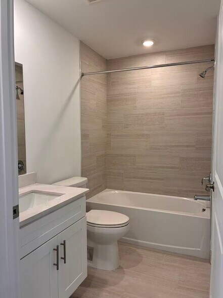 Building Photo - 5302 Mary Ashby Way