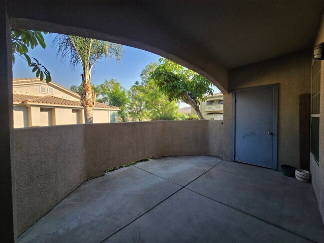 Building Photo - CANYON CREST CONDO