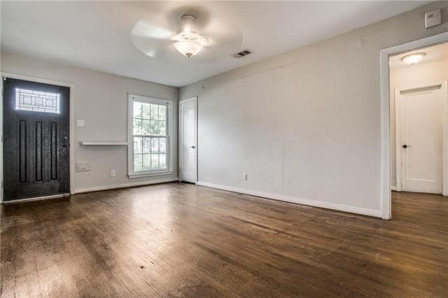 Building Photo - 4726 Wateka Dr
