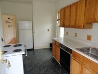 Building Photo - 322 Merrimac St