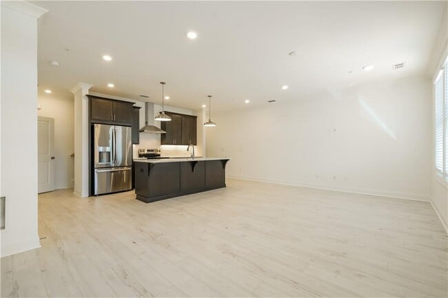 Building Photo - 514 Alice Wy