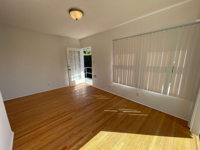 Building Photo - 3538 State St