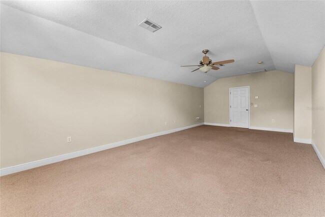Building Photo - 614 Vintage Way