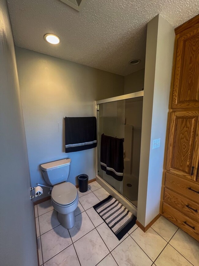 Building Photo - Single Family Home in Moorhead!