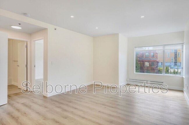 Building Photo - 1401 Jackson St
