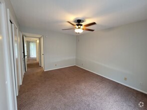 Building Photo - Cute 2 Bedroom 2 Bath Condo close to Medic...