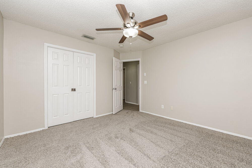 Building Photo - 2877 48th Way E