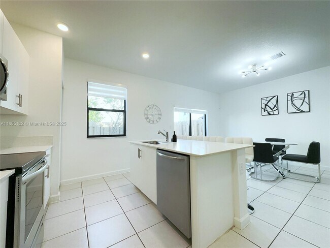 Building Photo - 28625 SW 133rd Pl