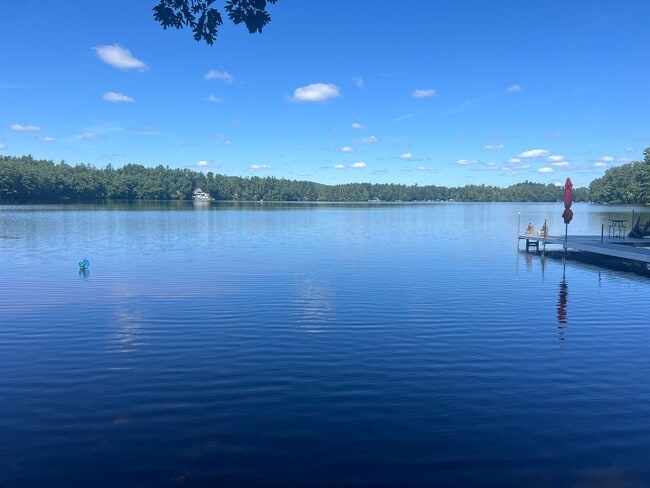 Building Photo - Great location with deeded access to Bauneg Beg Pond