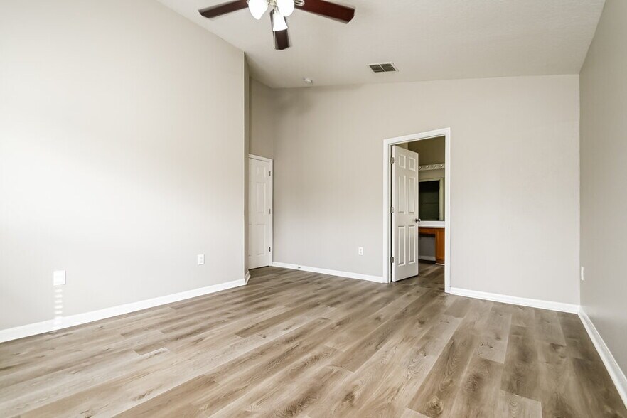 Building Photo - 2603 Whitewood Rd