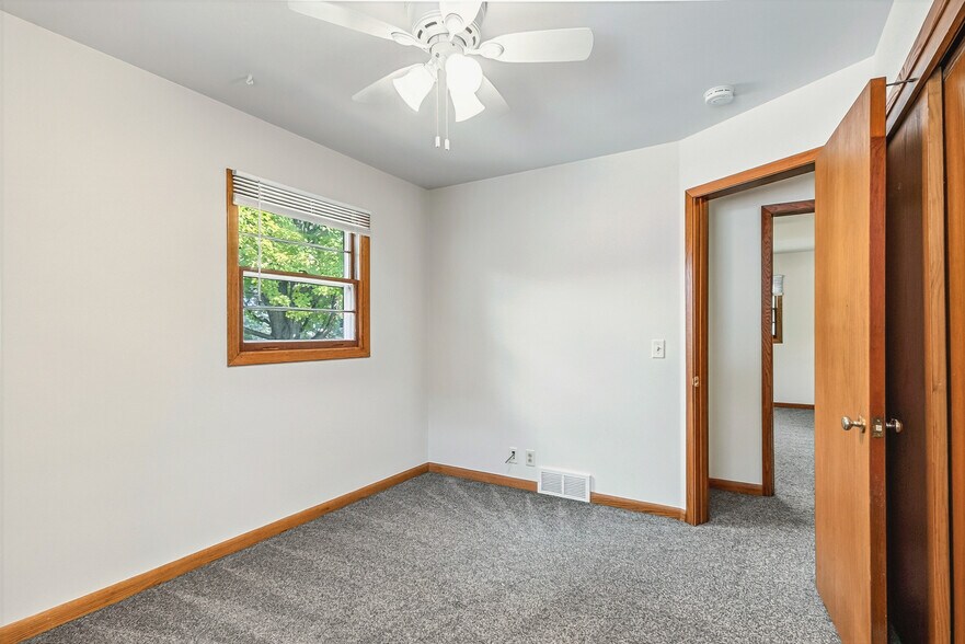 Building Photo - 4805 Camden Rd