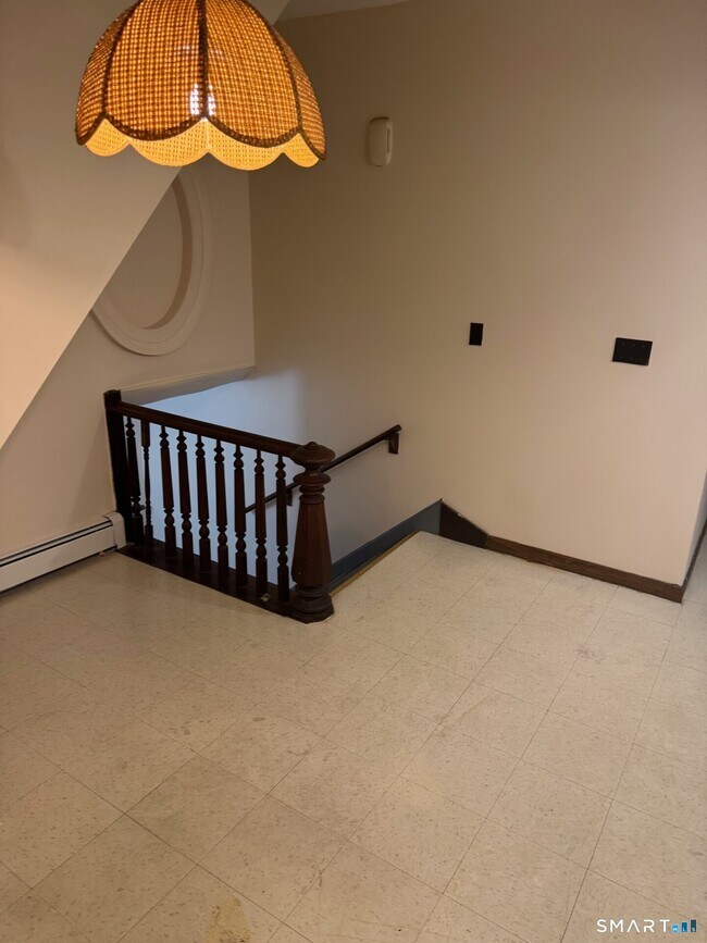 Building Photo - 33 Spaulding St