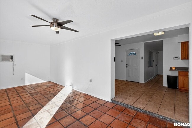 Building Photo - 3029 W Shaw Butte Dr