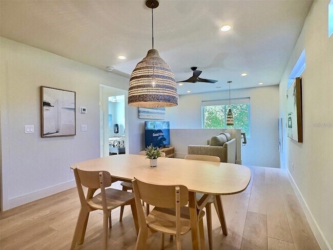 Building Photo - 150 51st St N