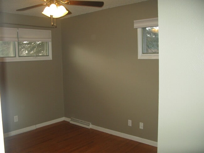 Building Photo - 2918 Eisenhower Ave