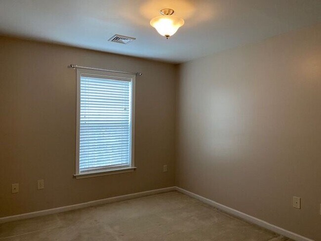 Building Photo - 448 Waterleaf Court