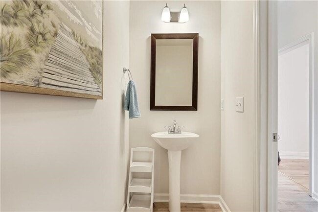 Building Photo - 217 Scenic Rd