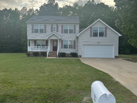 Building Photo - 207 Enchanted Way
