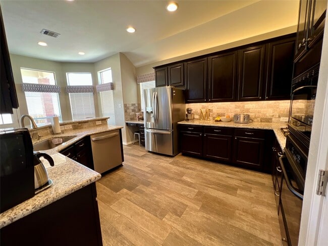 Building Photo - 9219 Barnsford Ln