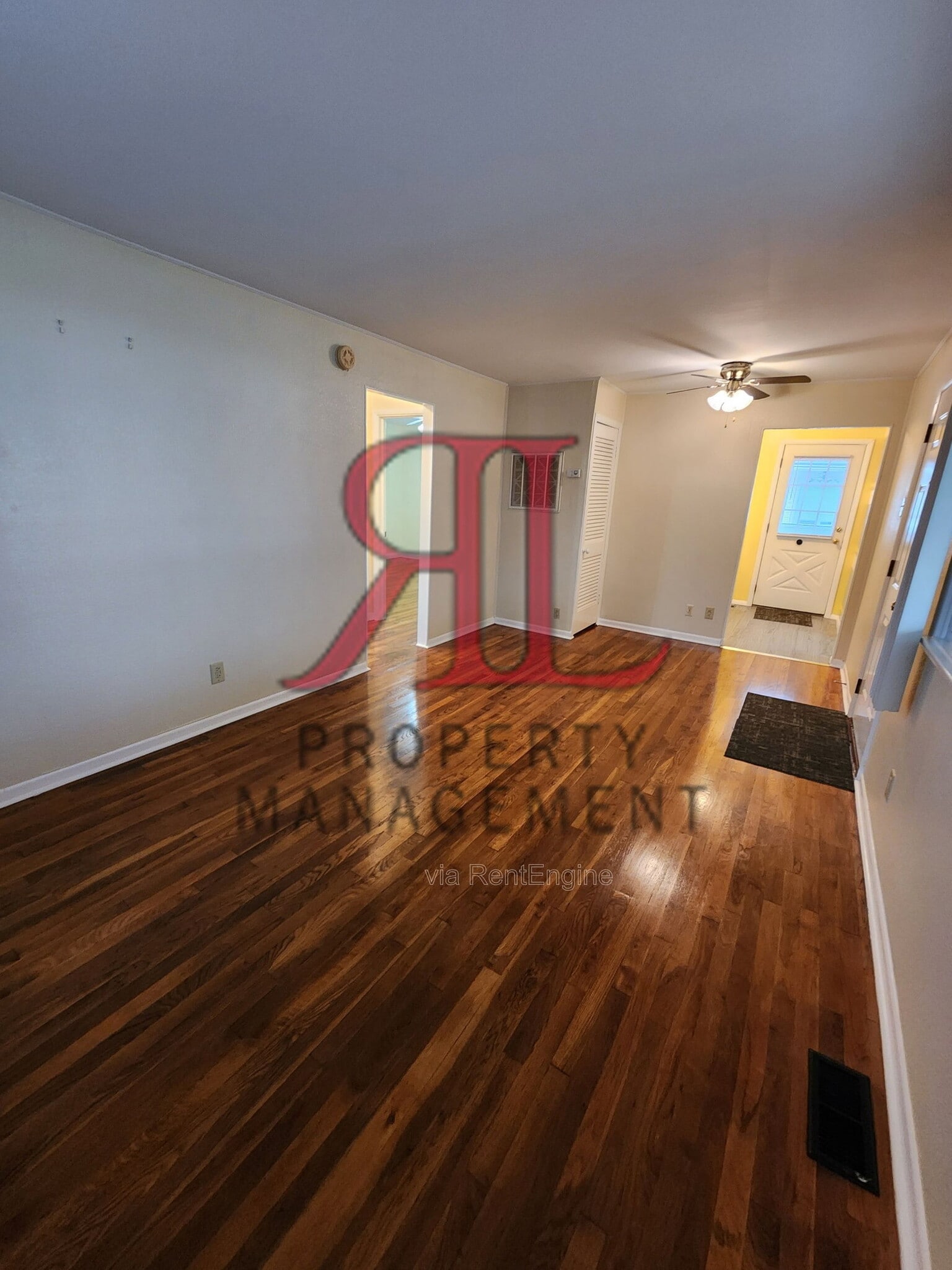 Building Photo - 2436 Charlemagne St