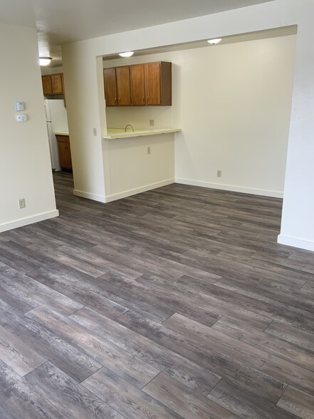 Living Room - Westwood Garden Apartments