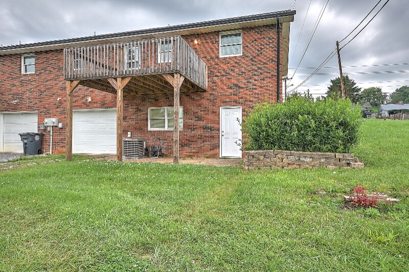Building Photo - 5524 Carters Vly Rd