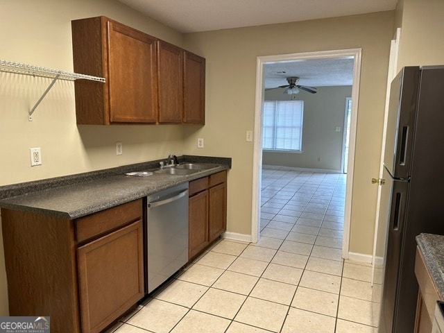 Building Photo - 323 Carriage Ln