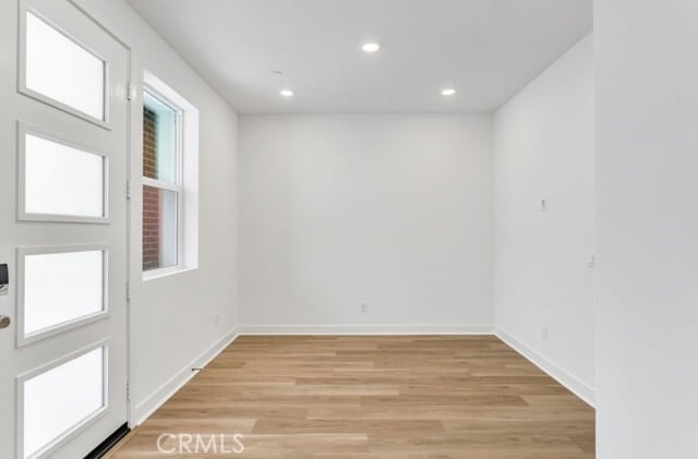 Building Photo - 260 Sash