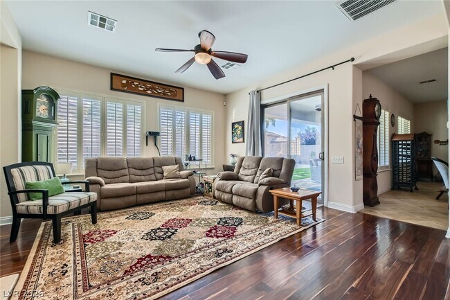 Building Photo - 7387 Preen St