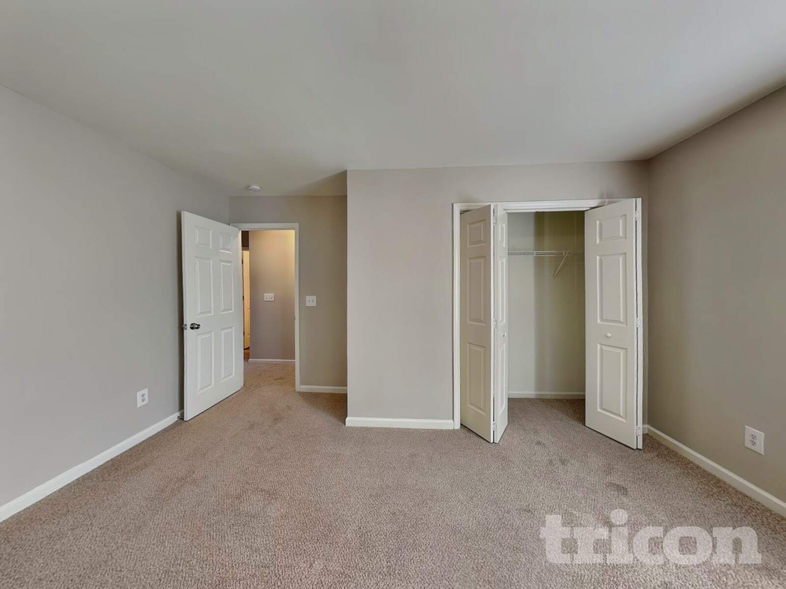 Building Photo - 3929 Grandover Dr