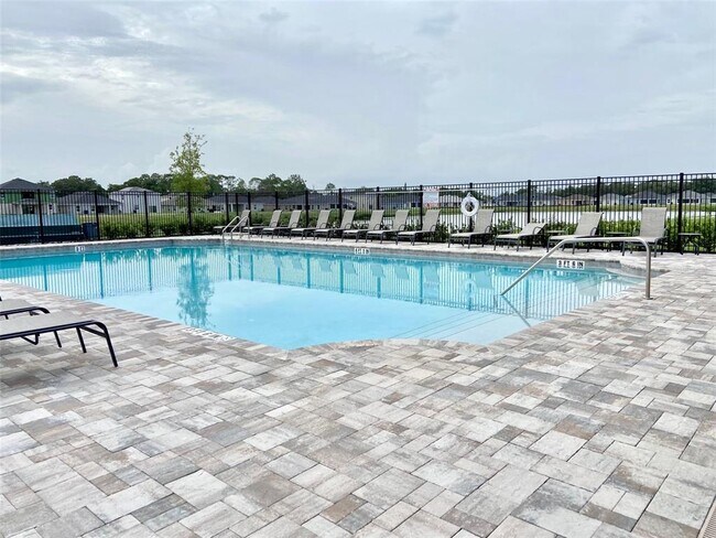 Building Photo - 5550 Toulouse Ln