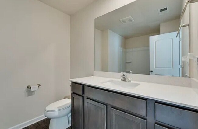 Building Photo - 1007 Glen Marcus Dr