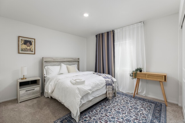 Building Photo - 23307 Desert Lily Ct